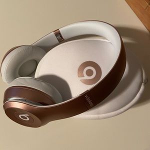 Beat headphones